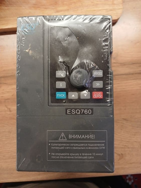 Chastotnik 380V ESQ760 Sotiladi
ESQ760 Invertor Yangi Holatda
3 Fazal — 1