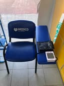 Стул специализированный для измерения давления или для сбора крови