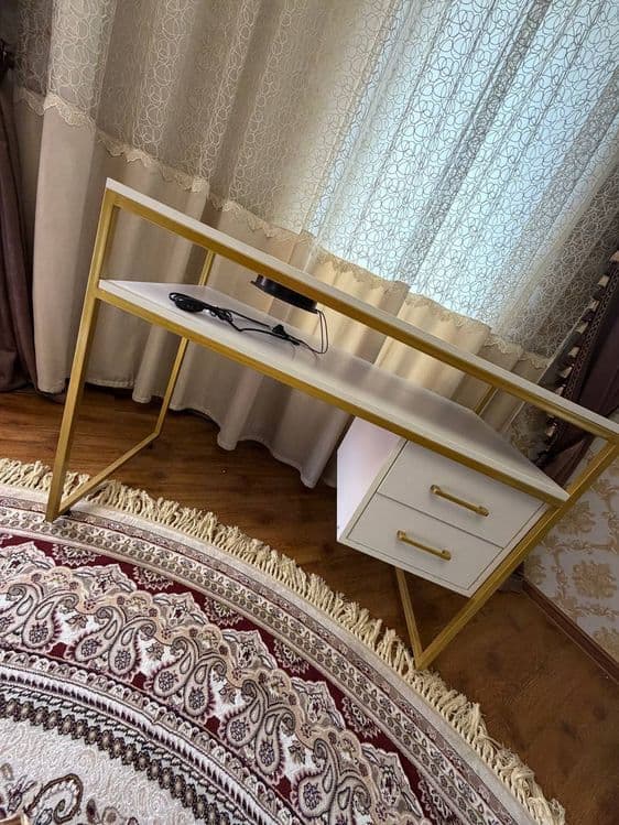 Salon studiya uchun mebellar — 2