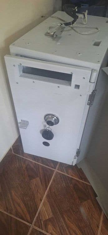 Сейф от банкомата NCR 6623 / Антивандальный сейф — 1