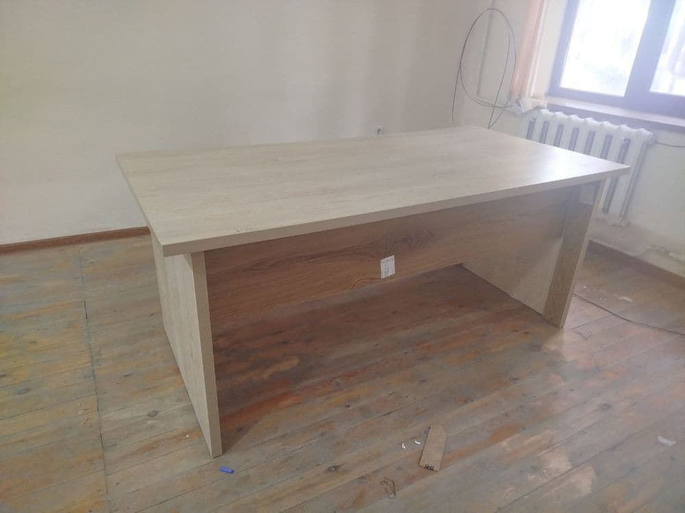 Yangi stollar va shkaf — 1