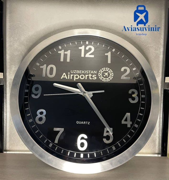 Часы с логотипом Airports — 1