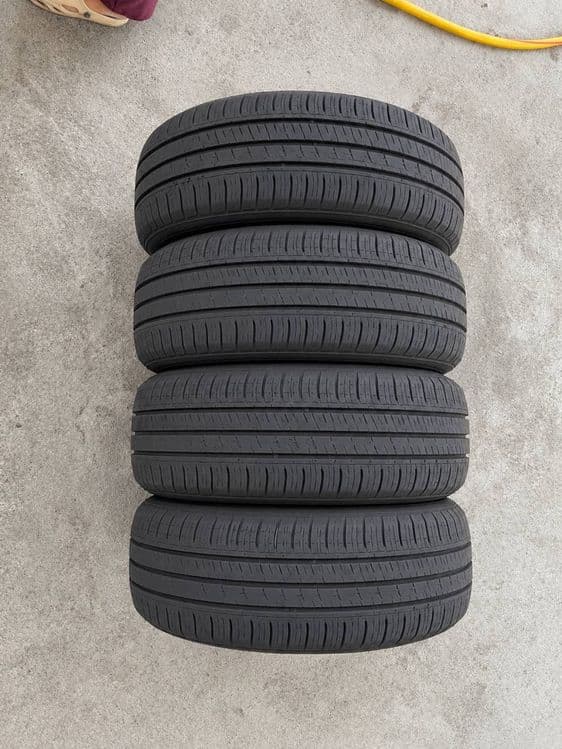 Kumho 185/65/15 шина сотилади — 2