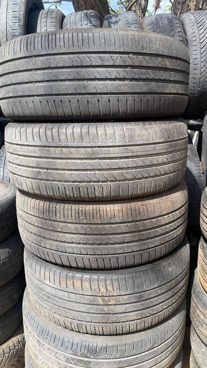 Wenrum 245 / 45 R 19 — 4