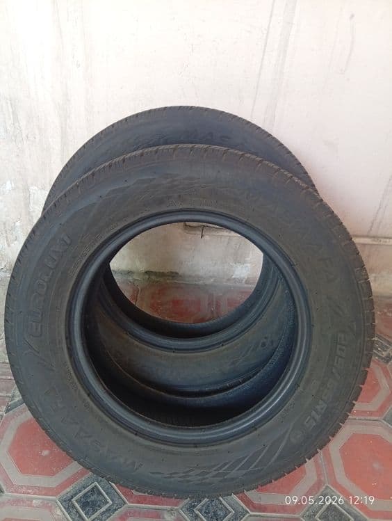 Masofa 2 dona 3000 yurmagan yangi — 2