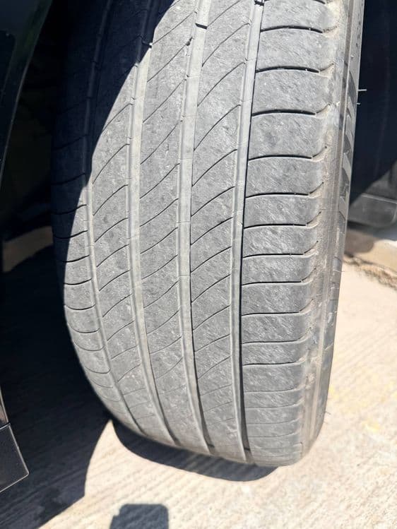 MICHELIN 255/45/20 voyah free radnoy baloni — 3