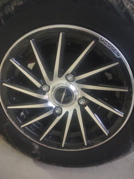 Vossen 13 diska damasga — 1