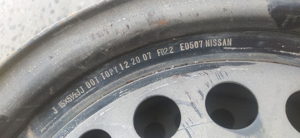 Nissan R15 диск и калпаки — 4