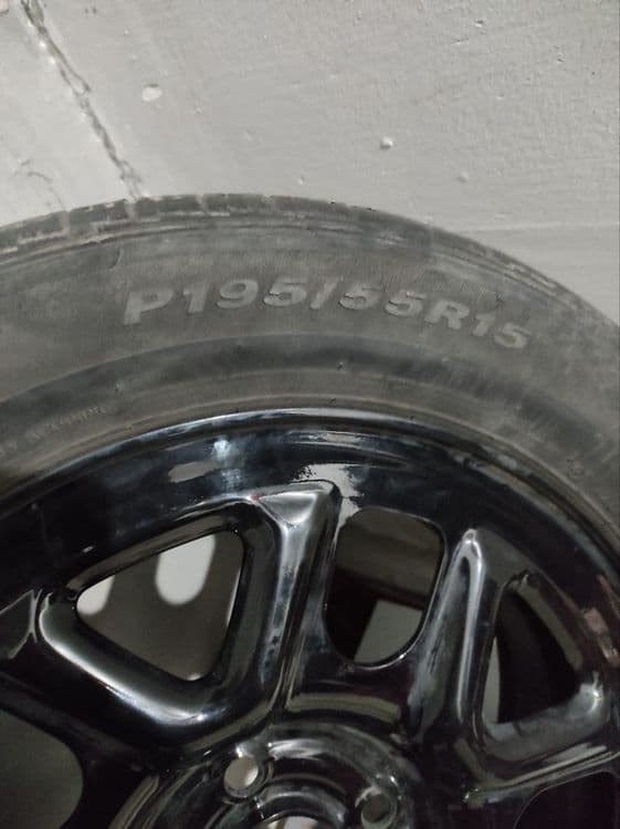 leapmotor t03 diska balon 195 55 R15 — 4