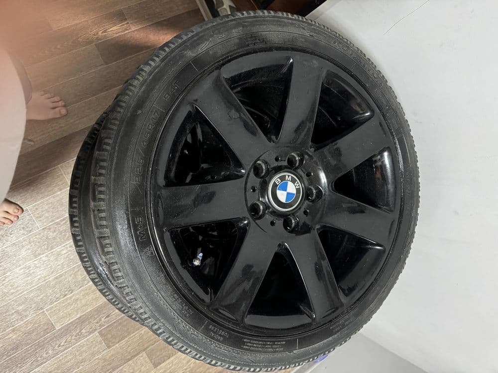 BMW  мошинага 17 диска — 1