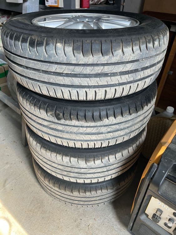 Nissan Maxima a33 R15 оригинал диска и шина Michelin сотилади — 3
