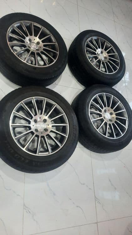 16 Vossen diska balon sotiladi — 1