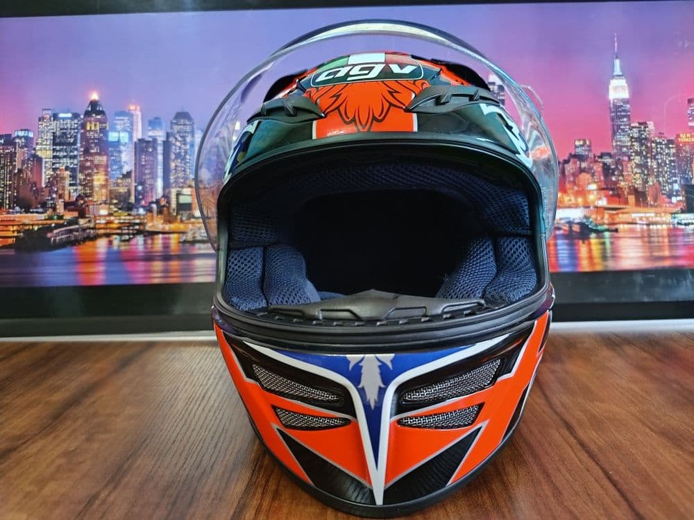 Мото шлем от итальянского бренда AGV — 2