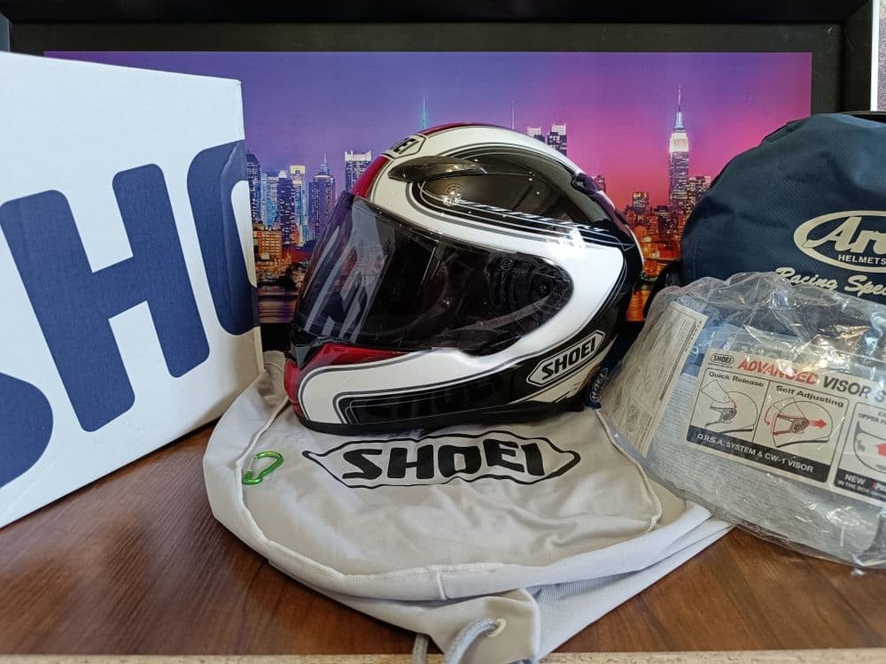 Мото шлем от японского бренда SHOEI XR  1100 — 1