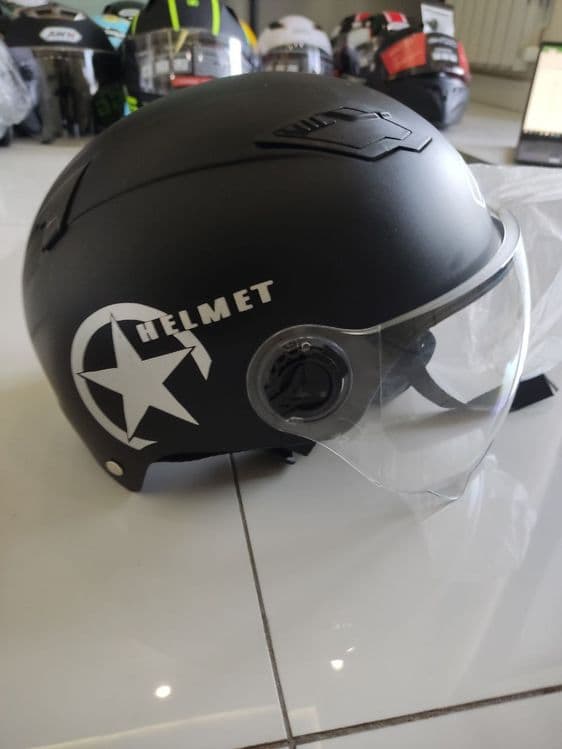 Skuter va motosikllar uchun kaska