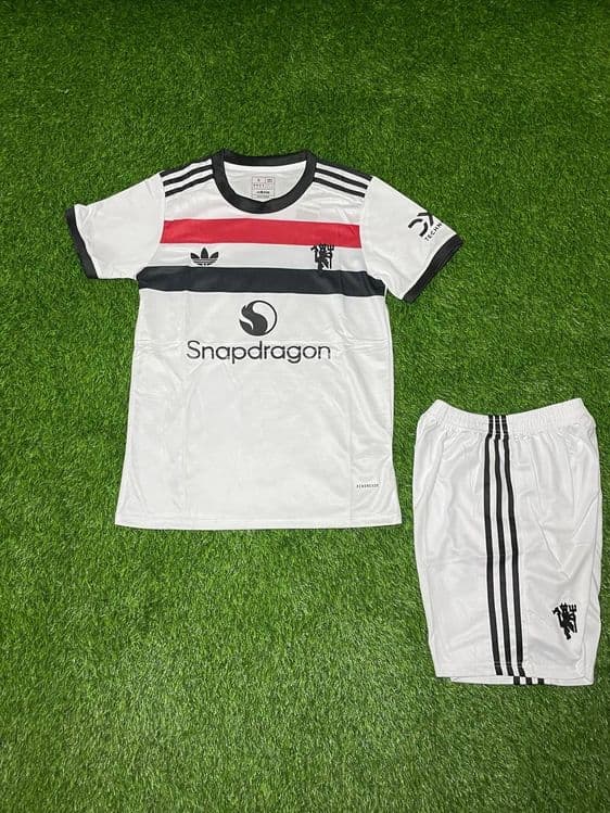 Футбольный футбол форма futbol forma butsa sarakanojka kaptok top buts — 4