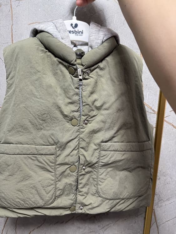 Zara жилетка на 2 года — 1