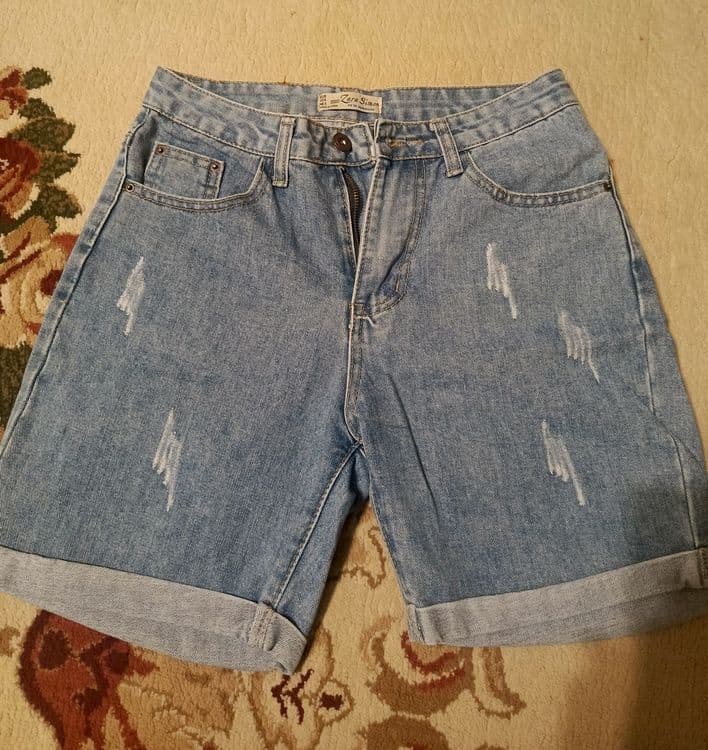 Шорты Zara
Размер 27
Цена 80 тыс — 1