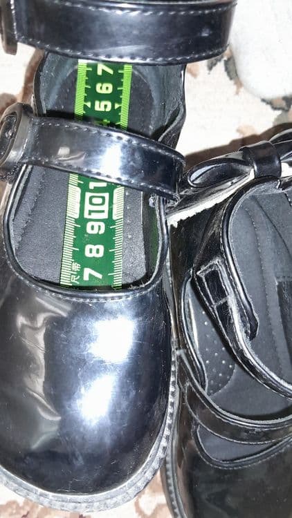 Qizlar tuflisi sotiladi 55000 sumdan. Продаётся туфли для девочек б/у — 4