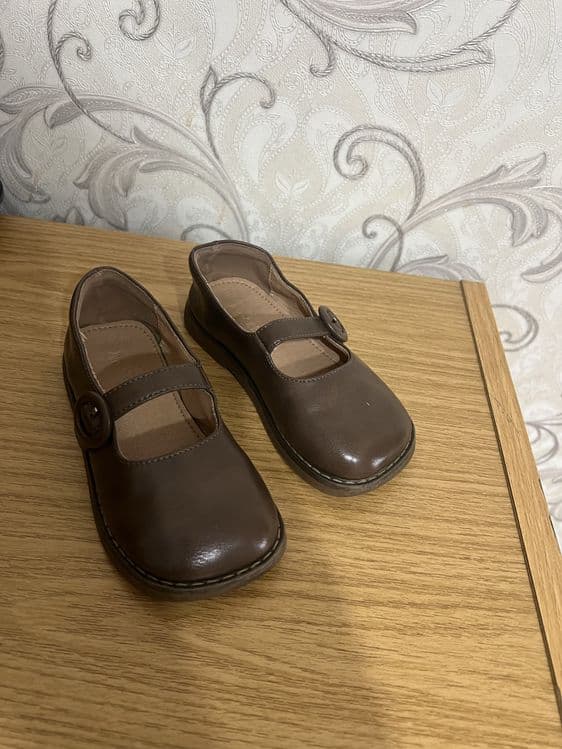 Продам сандали зара 25-26 размер — 2