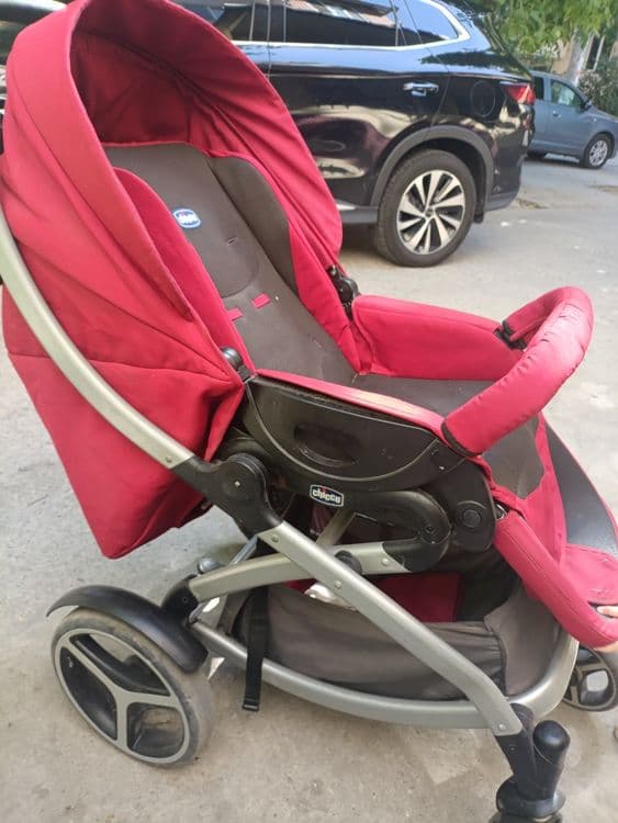 Kolyaska chicco b/u. — 1