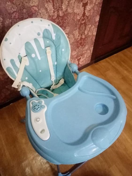 Коляска и стул для кормления. — 9