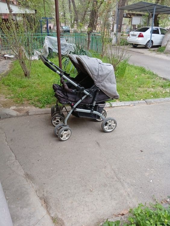 Коляска для двойшяшек — 2