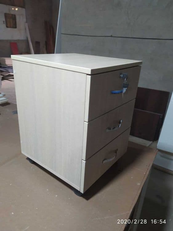 укувчилар учун тумба 390 — 6