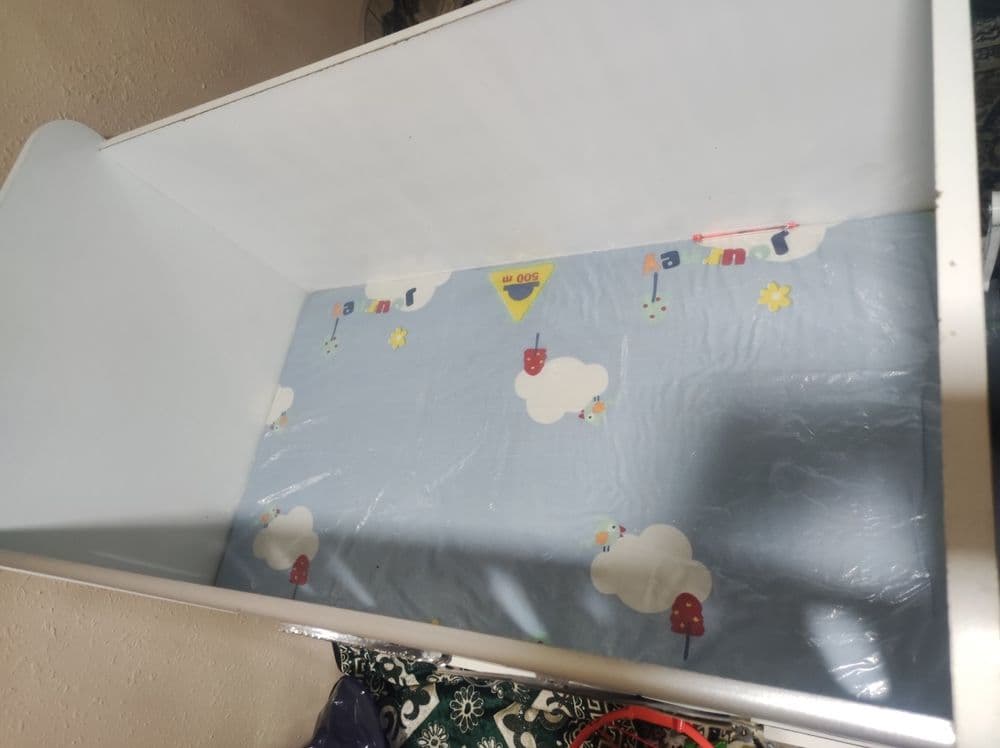 Bolalar mebeli sotiladi holati yangidey — 2