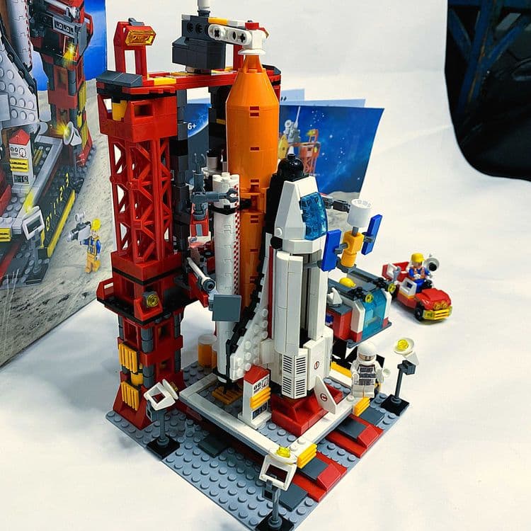 Мечтаете о космосе? LEGO Brothers представляет: Американский шаттл! — 3