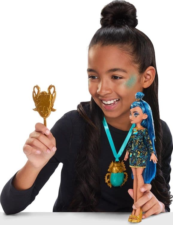 Monster High Doll & Accessories, Cleo De Nile Golden Glam Case Beauty — 4