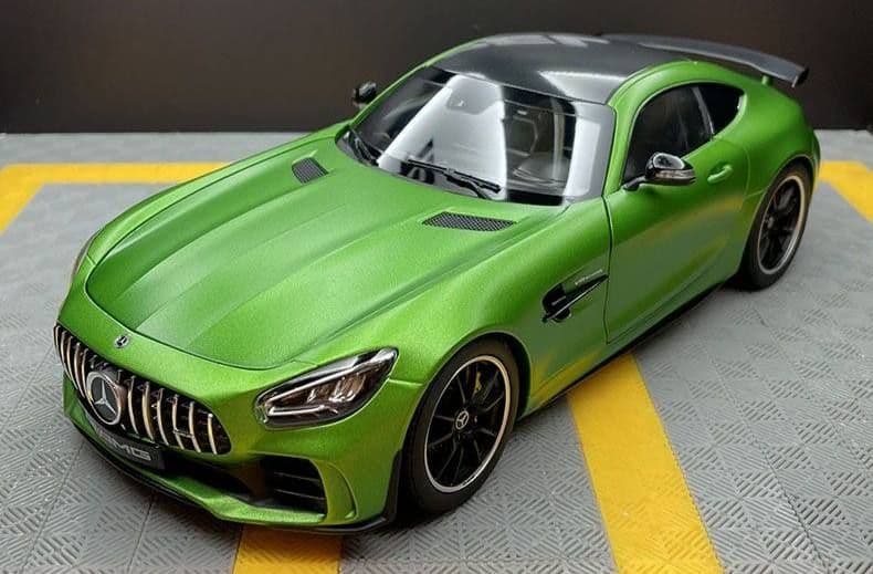 Mercedes-AMG GT R 1.32! Металлическая модель со светом и звуком — 1