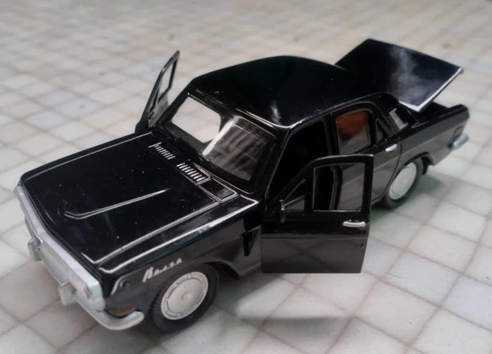 Машинка игрушка Волга Газ 2401 черная игрушка масштаб 1:39 — 8