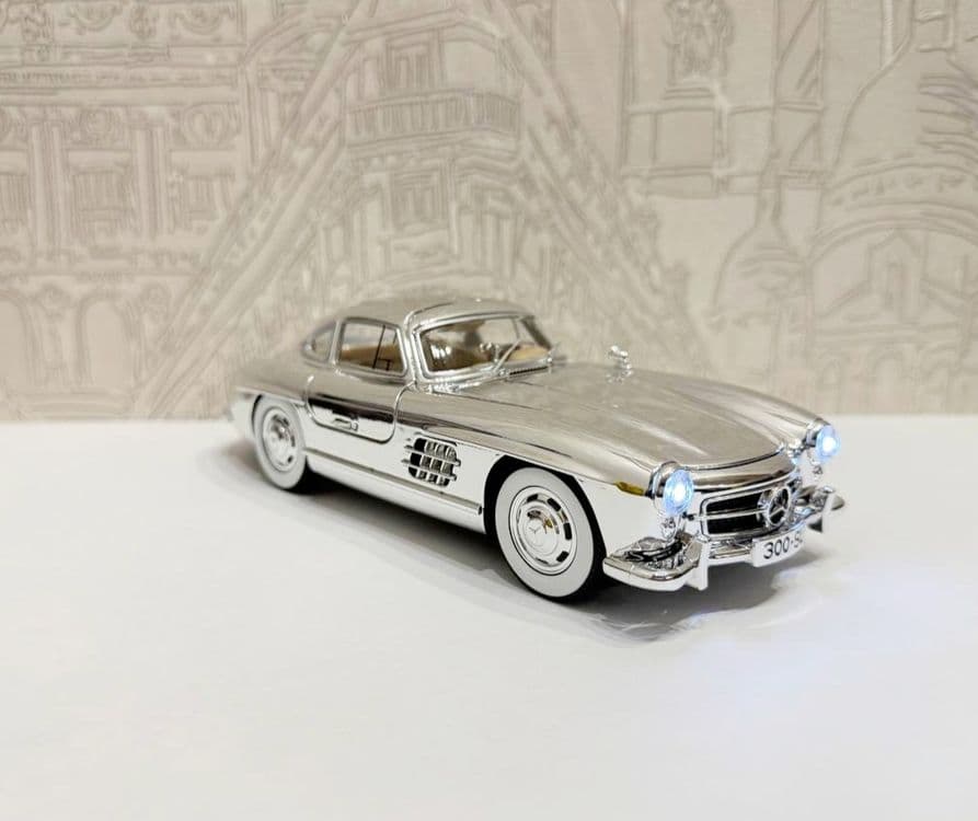 Mercedes-Benz 300 SL, 1:24! Металлическая модель со светом и звуком — 1