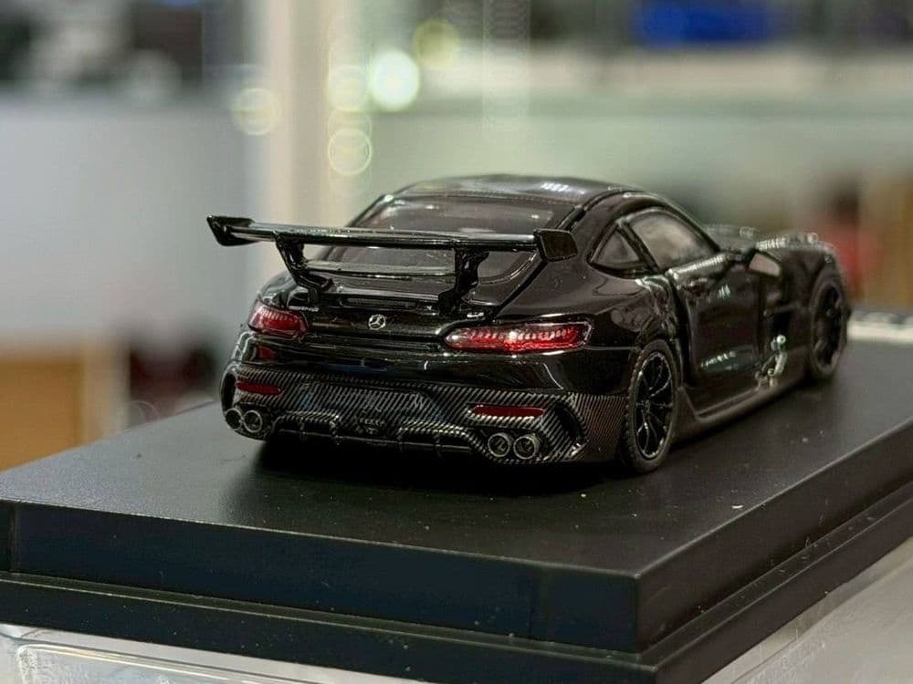 1;64 Mercedes-Benz AMG GT — 5
