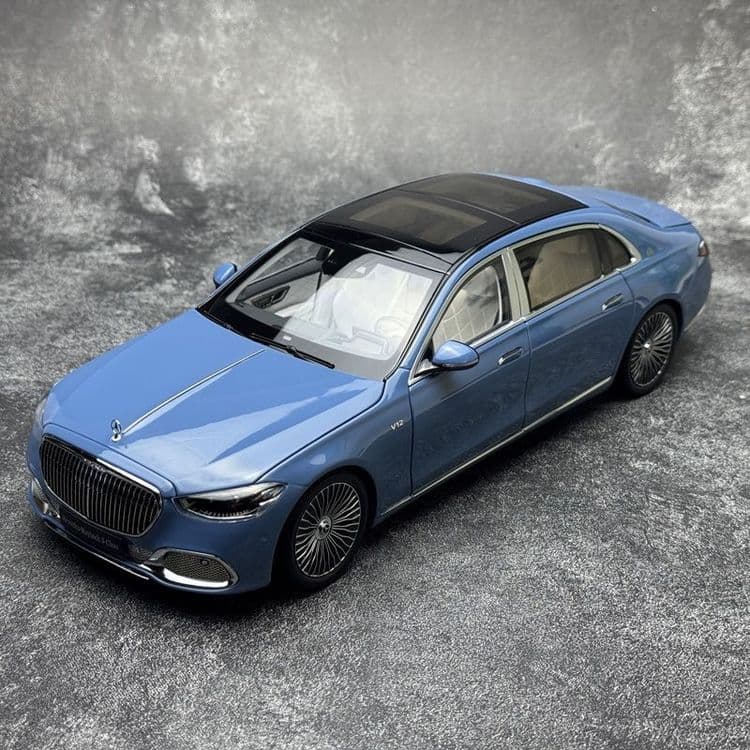 Масштаб 1.18 Mercedes-Maybach S-Class 2021 — 1