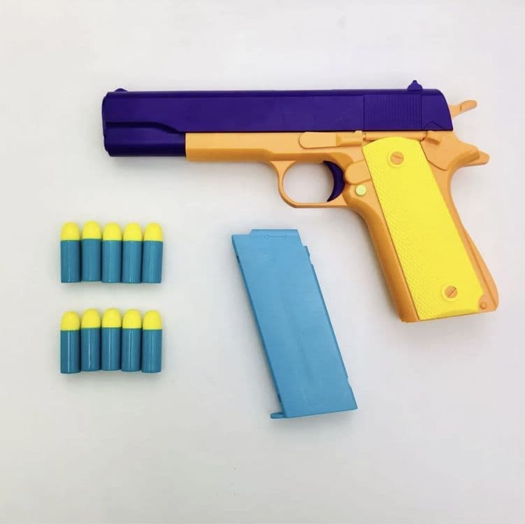 Продается крутой игрушечный пистолет с патронами — 7