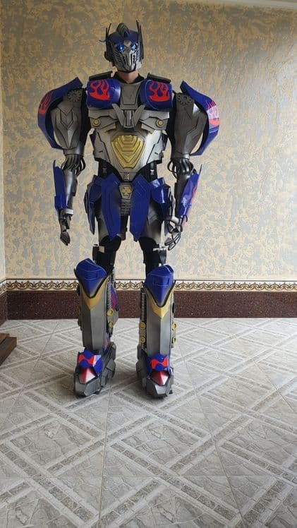 Robot odam, to'y va marosimlar uchun — 4