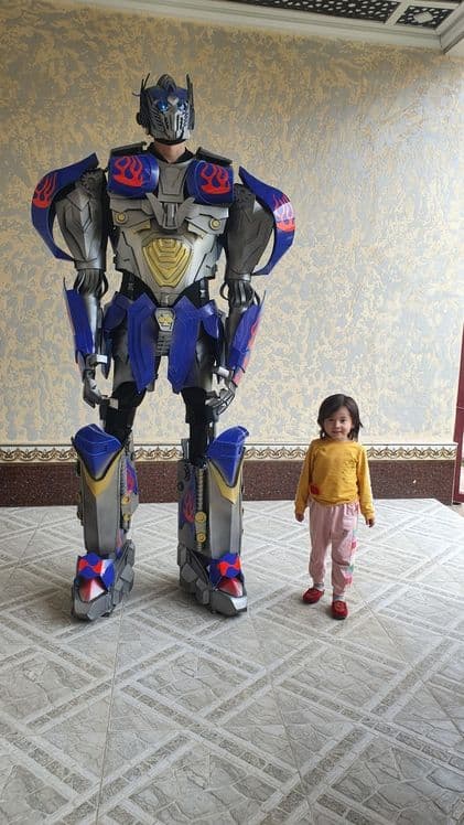 Robot odam, to'y va marosimlar uchun — 5