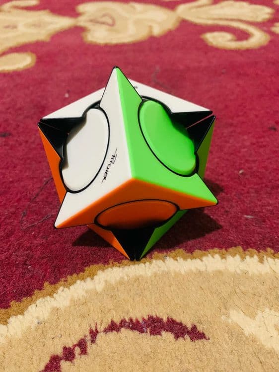 Kubik rubik sotiladi — 1