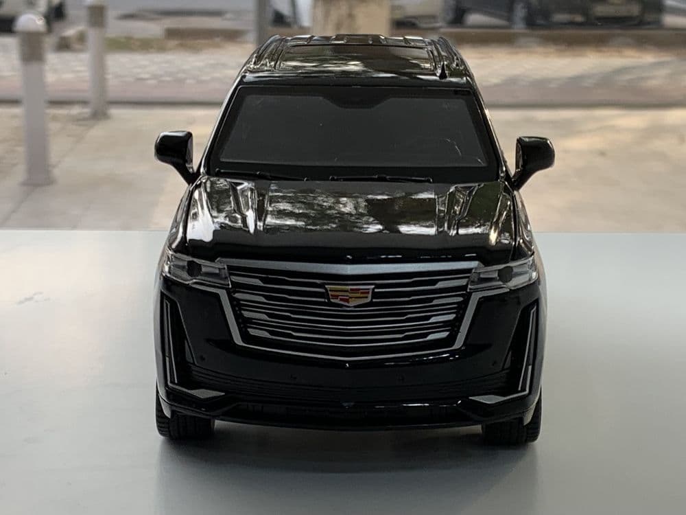 Modelka Cadillac Escalade 1:24 — 7