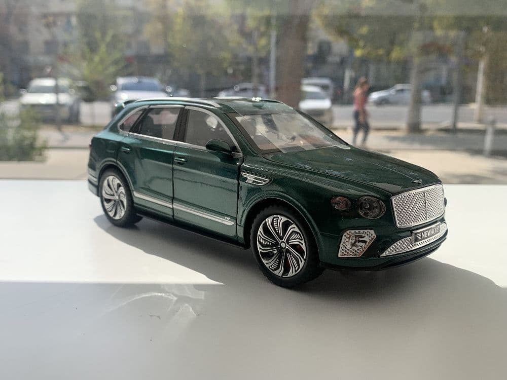 Modelka Bentley Bentyaga — 7