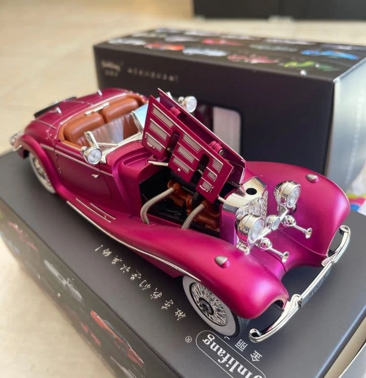 Коллекционная модель автомобиля Mercedes Benz 1:24 игрушечная модель — 8
