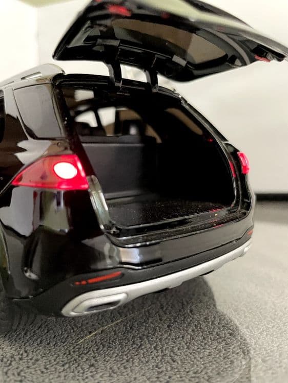 Продается Mercedes benz GLE 350 4matic 1:24 original — 12