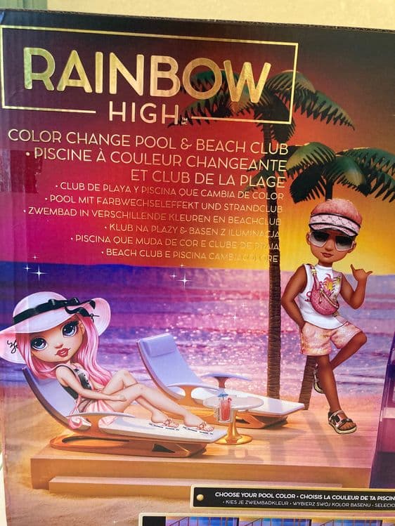 Rainbow high color changing pool — 3
