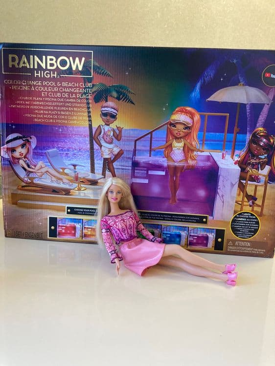 Rainbow high color changing pool — 5