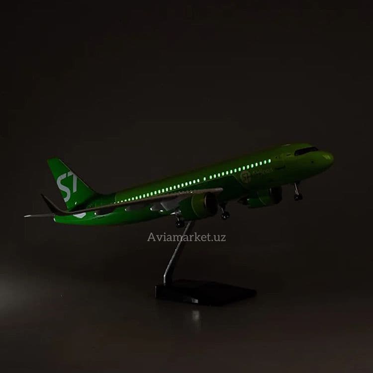 Самолет модель AIRBUS-A320 Neo (S7-Airlines Россия) — 2