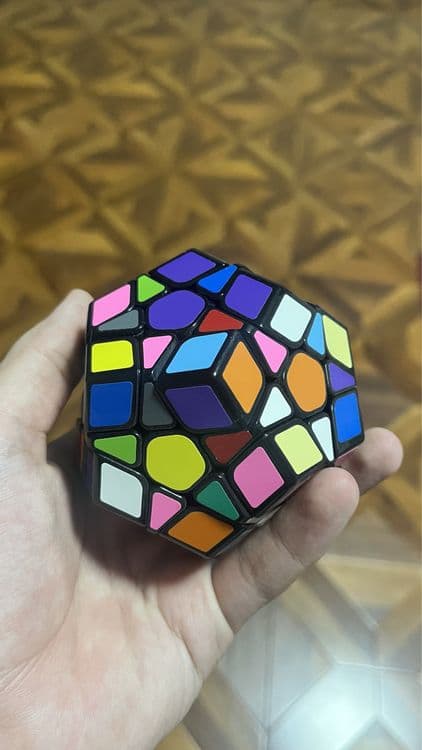 Kubik rubik megaminx — 1