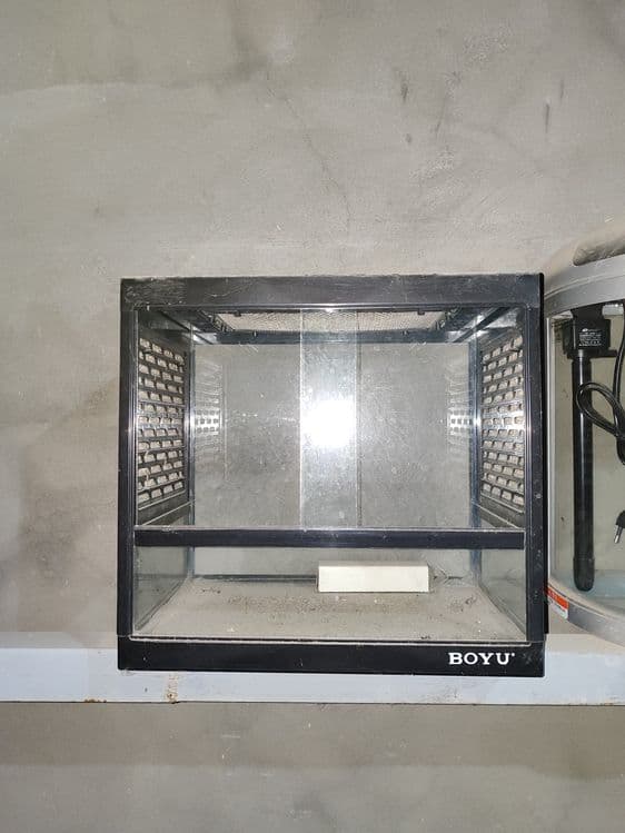 Террариум BOYU CWG-300T — компактный и стильный дом для рептилий, амфи — 3