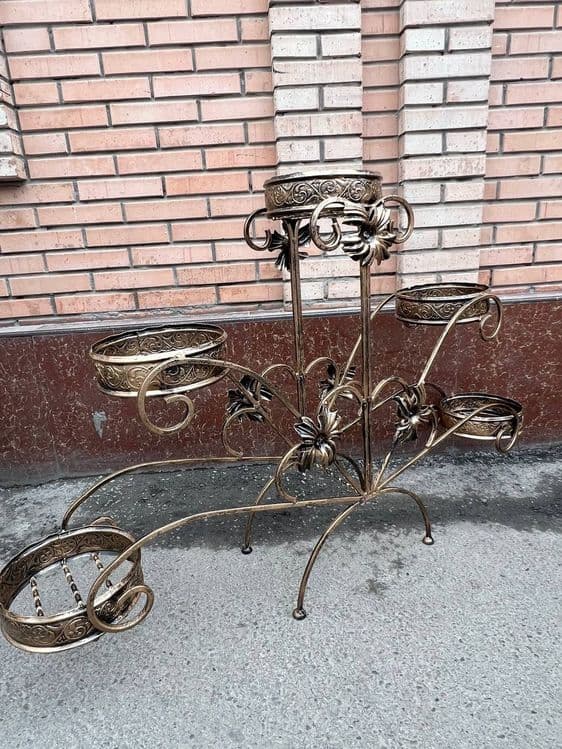 Gul podstavka. Gullar uchun — 5
